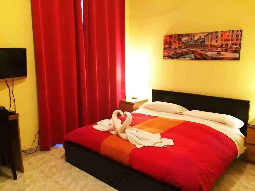 Roman Holidays Rooms Otranto 3*, Roma Itália