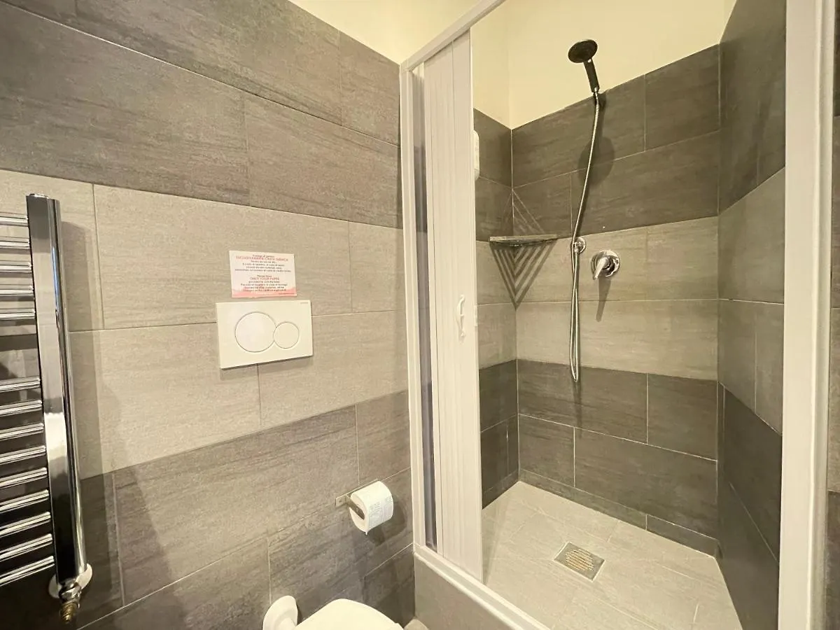 Roman Holidays Rooms Otranto Guest house Rome