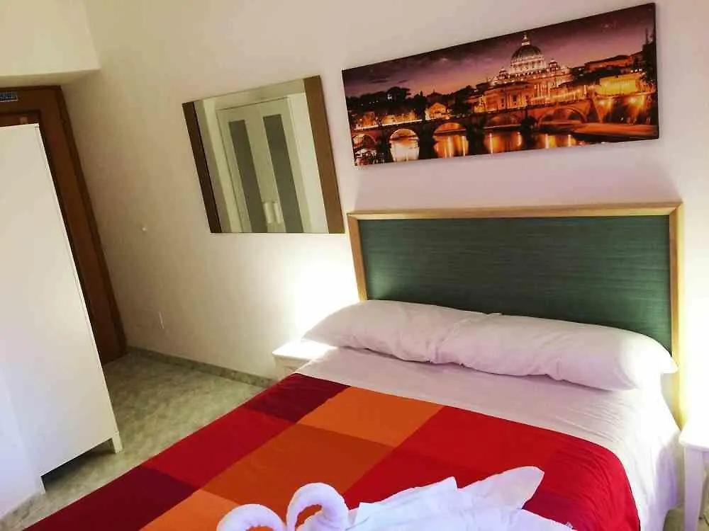 Roman Holidays Rooms Otranto 3*, Rome Italy